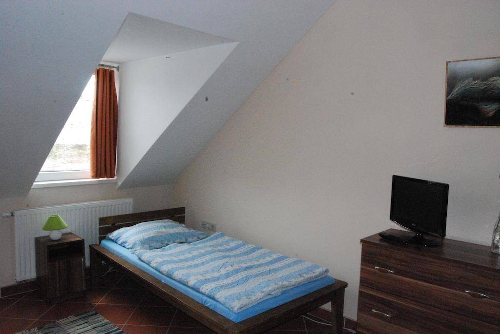 Hotel Karavan Panzio Kecskemét Zimmer foto